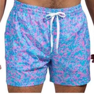 Chubbies 7" 'The Pinky Bluesters swim trunks (size M)